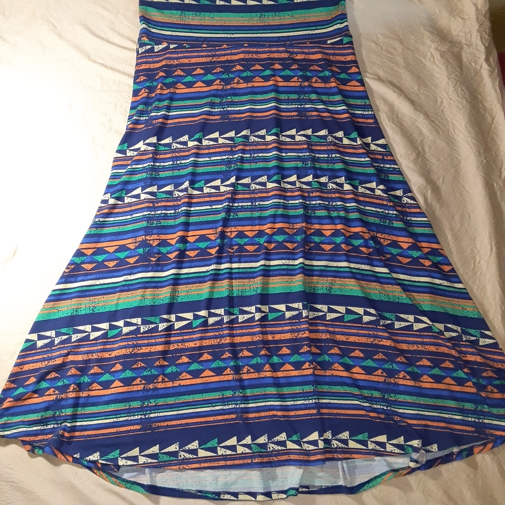 Lularoe maxi skirt in Aztech print size 2XL